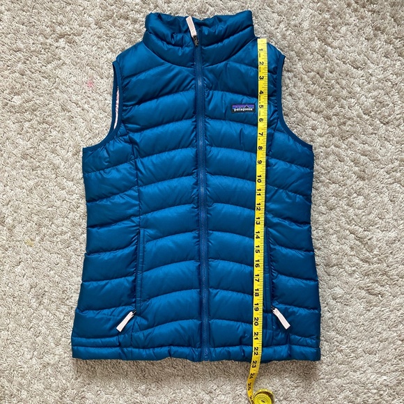 Patagonia Water Repellent Down Vest - Picture 6 of 7
